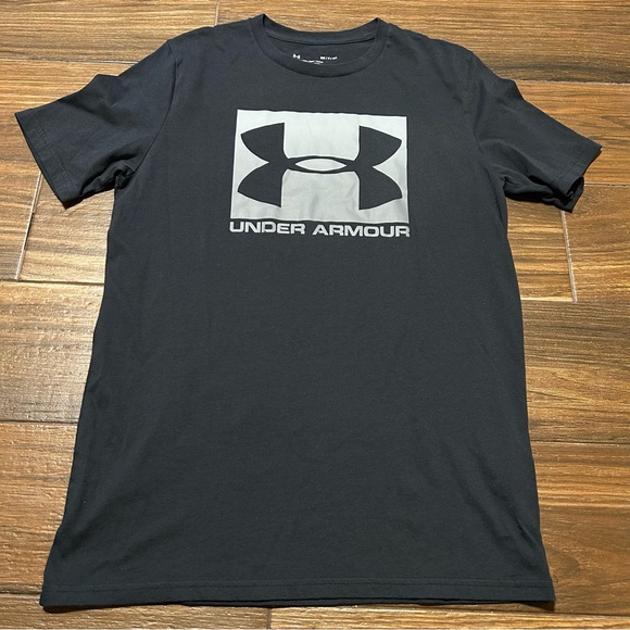 Under Armour Men’s Shirt Small Short Sleeve - Picture 2 of 9